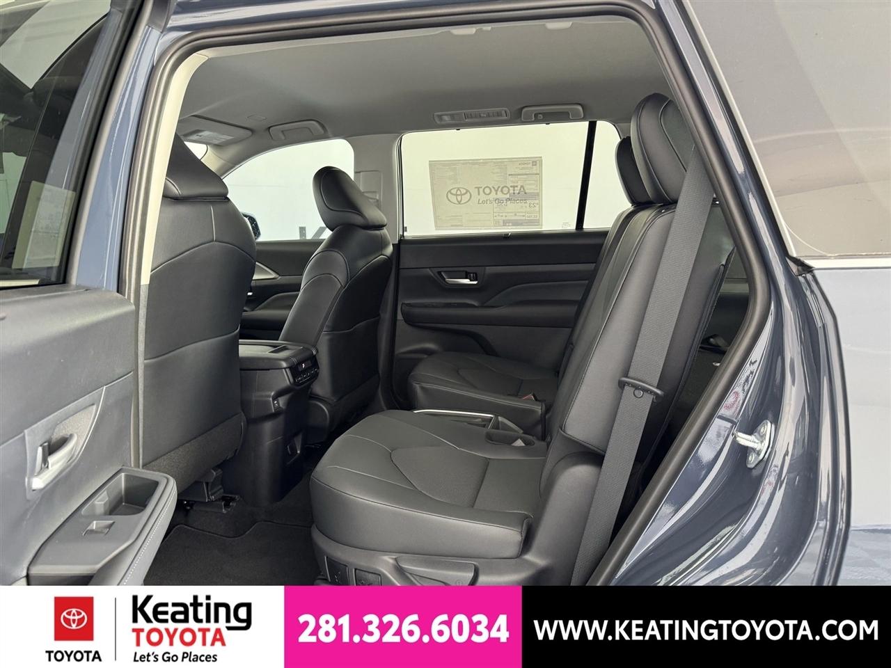 Toyota Grand Highlander  2026