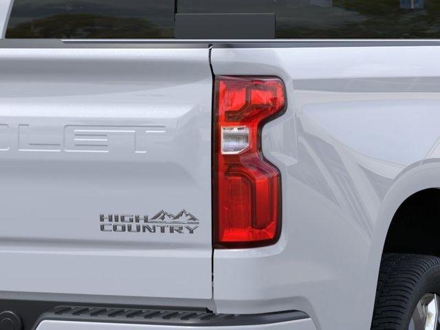 Chevrolet Silverado 1500 High Country Crew Cab 4WD 2026