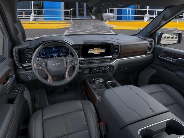 Chevrolet Silverado 1500 High Country Crew Cab 4WD 2026