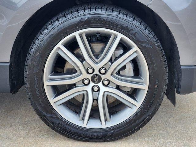 Ford Edge Titanium 2023