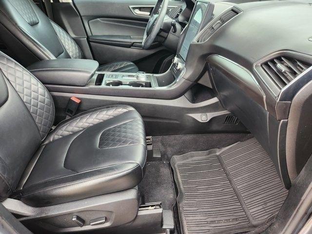 Ford Edge Titanium 2023