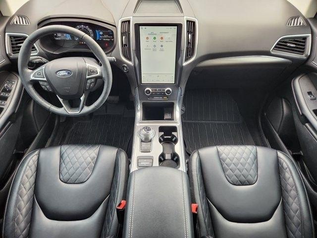 Ford Edge Titanium 2023