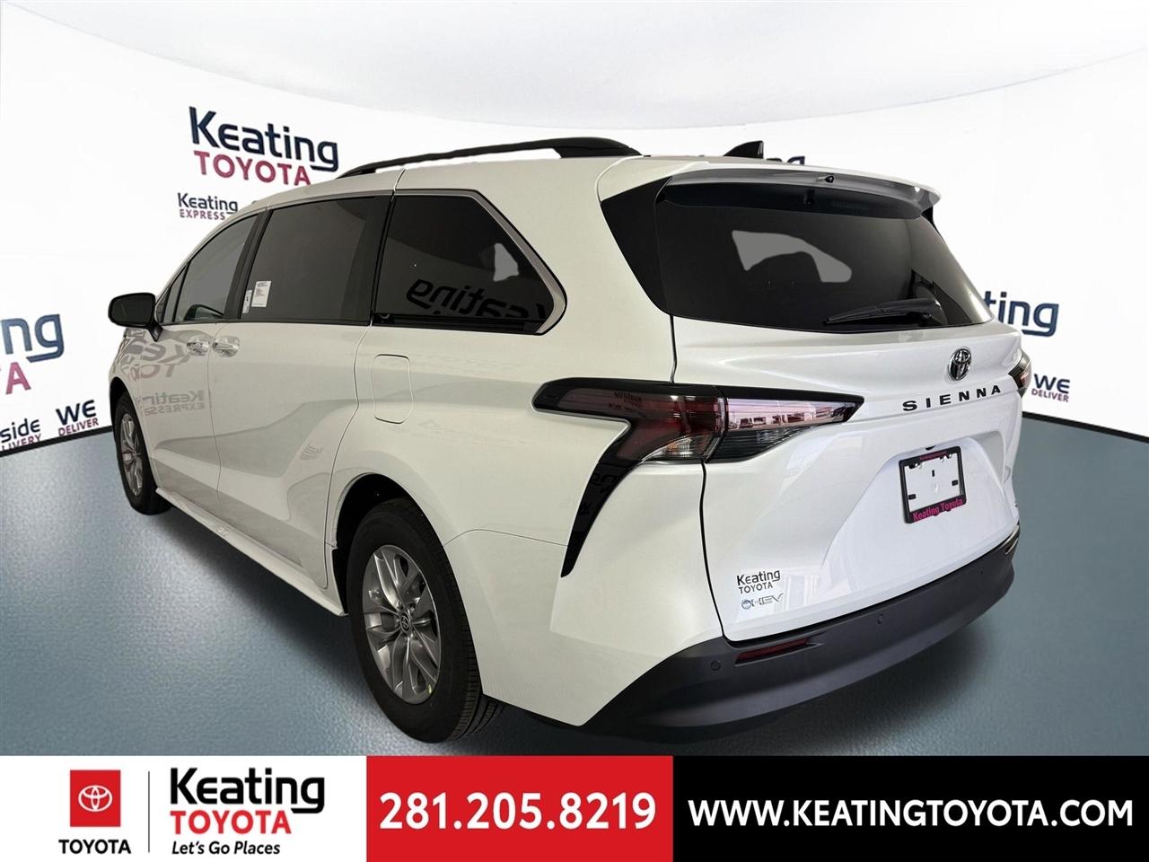 Toyota Sienna XLE 7-Passenger 2026