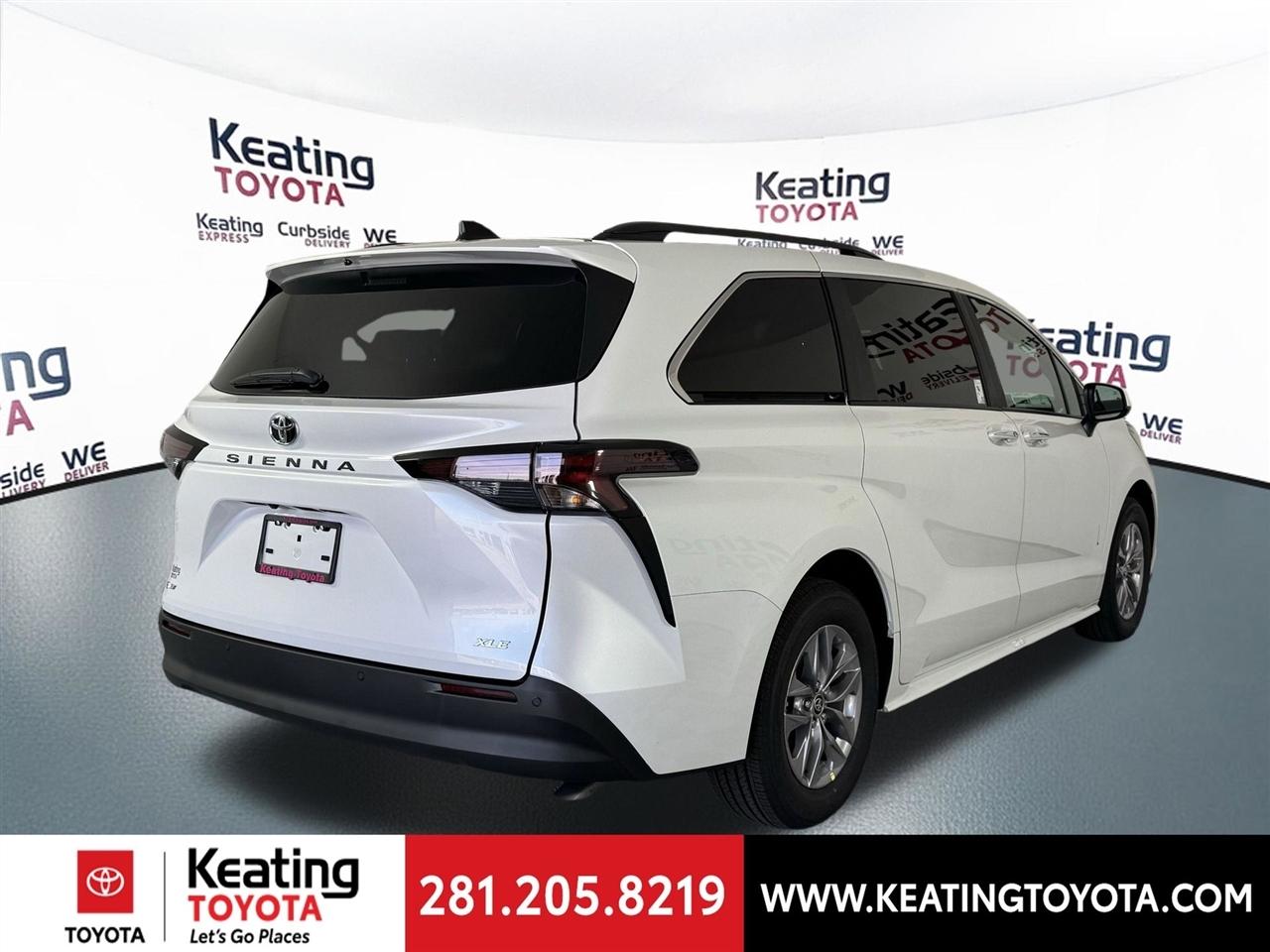 Toyota Sienna XLE 7-Passenger 2026