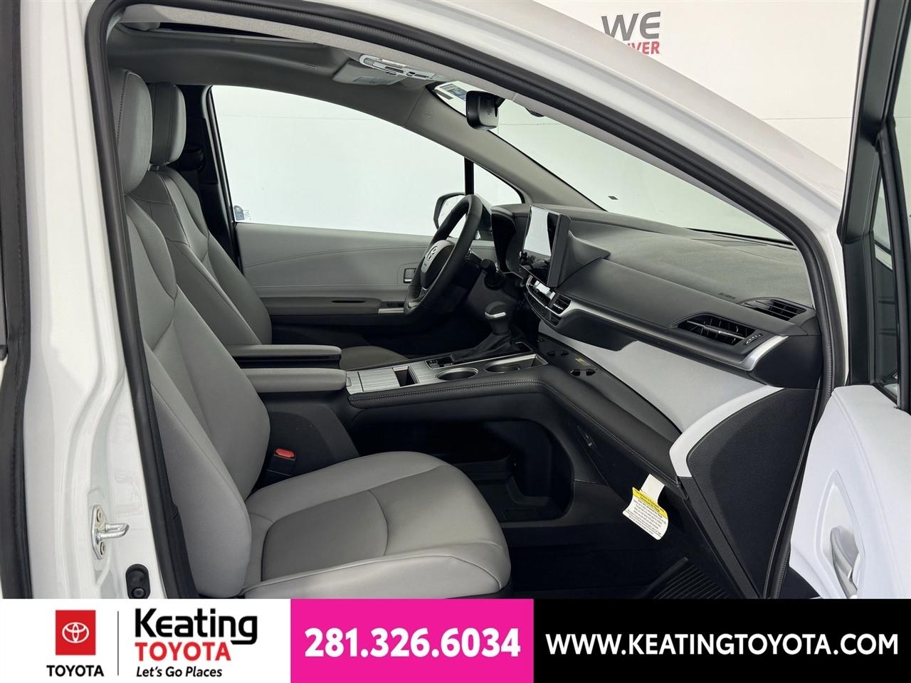 Toyota Sienna XLE 7-Passenger 2026