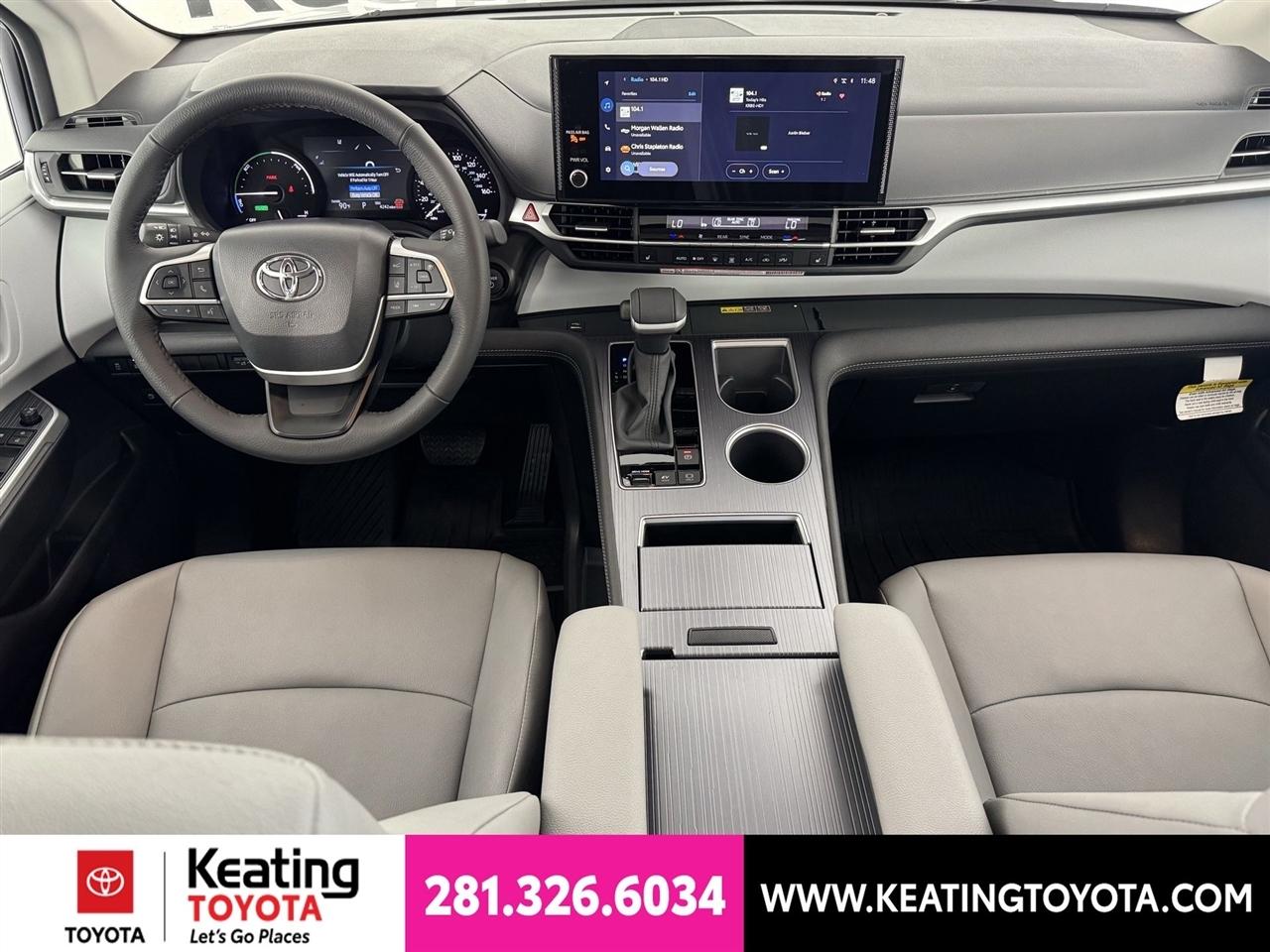 Toyota Sienna XLE 7-Passenger 2026