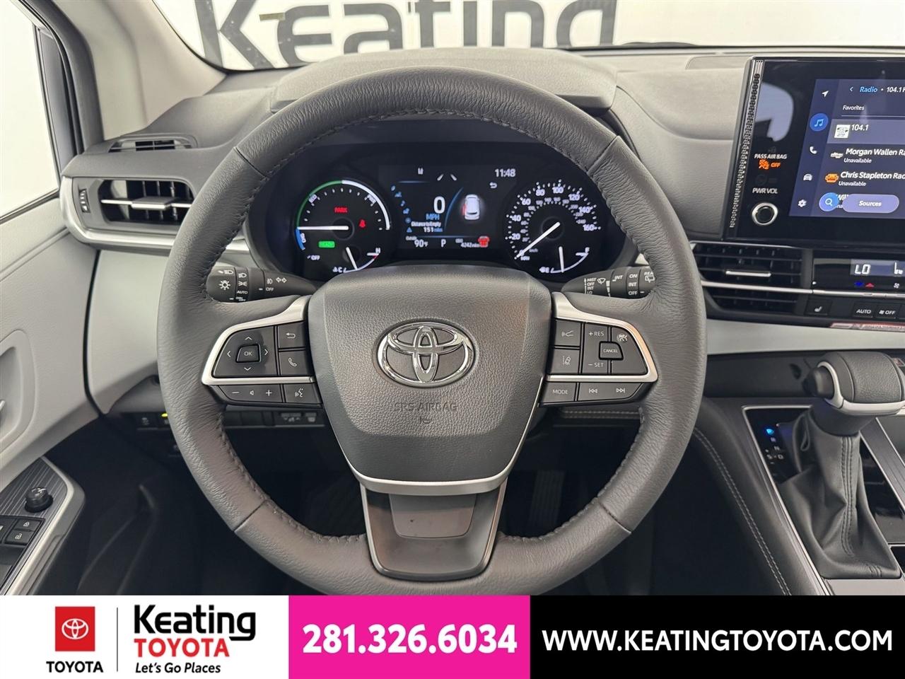 Toyota Sienna XLE 7-Passenger 2026