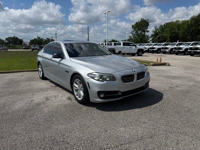 BMW 5-Series 528i 2015
