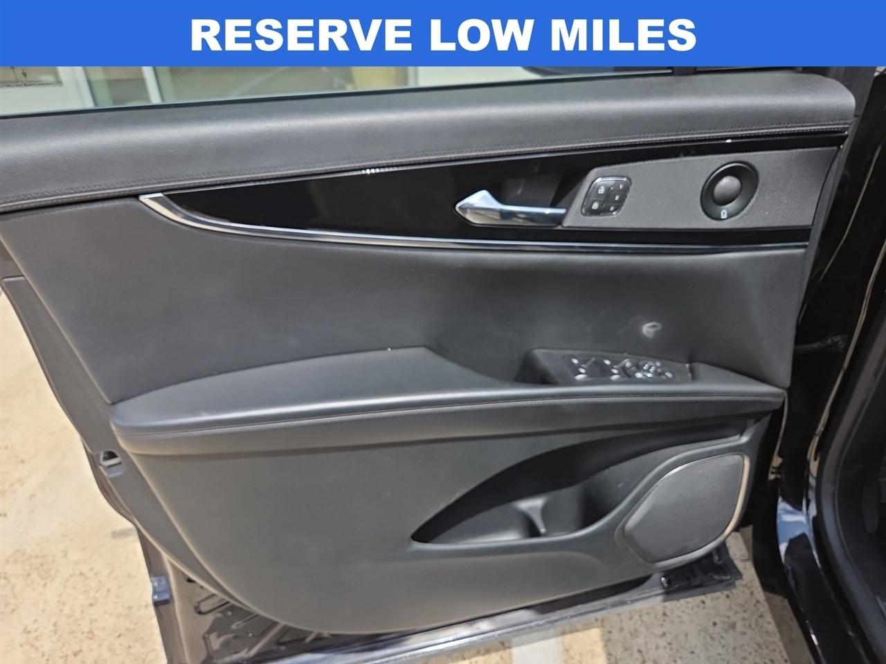 Lincoln Nautilus Reserve AWD 2022