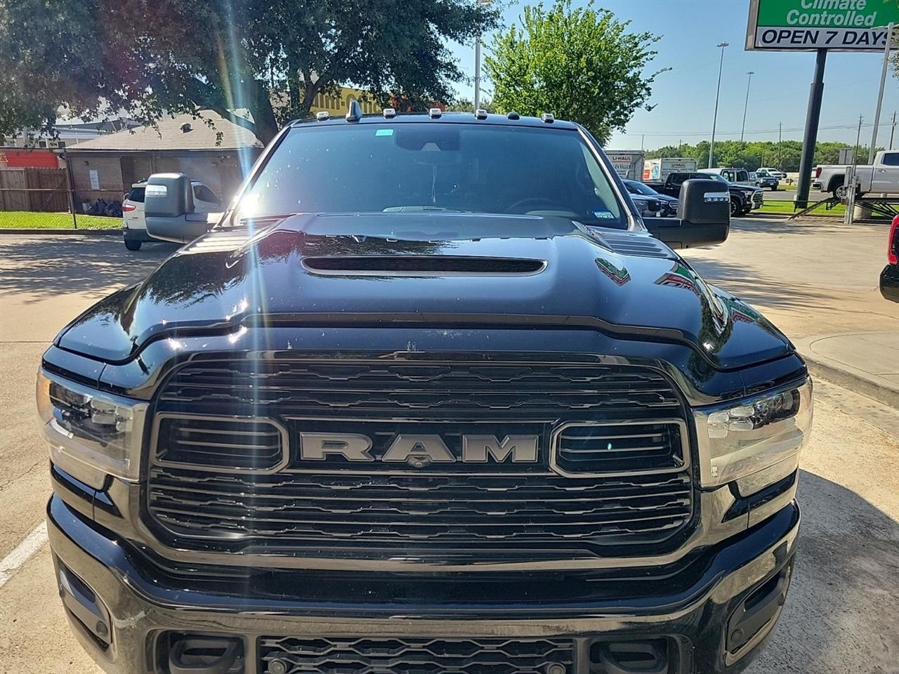RAM 2500 Limited Crew Cab SWB 4WD 2024