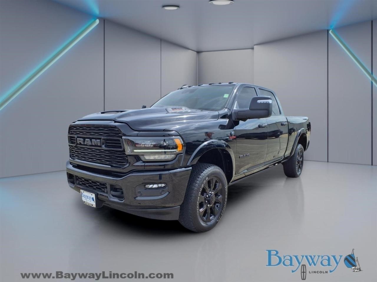 RAM 2500 Limited Crew Cab SWB 4WD 2024