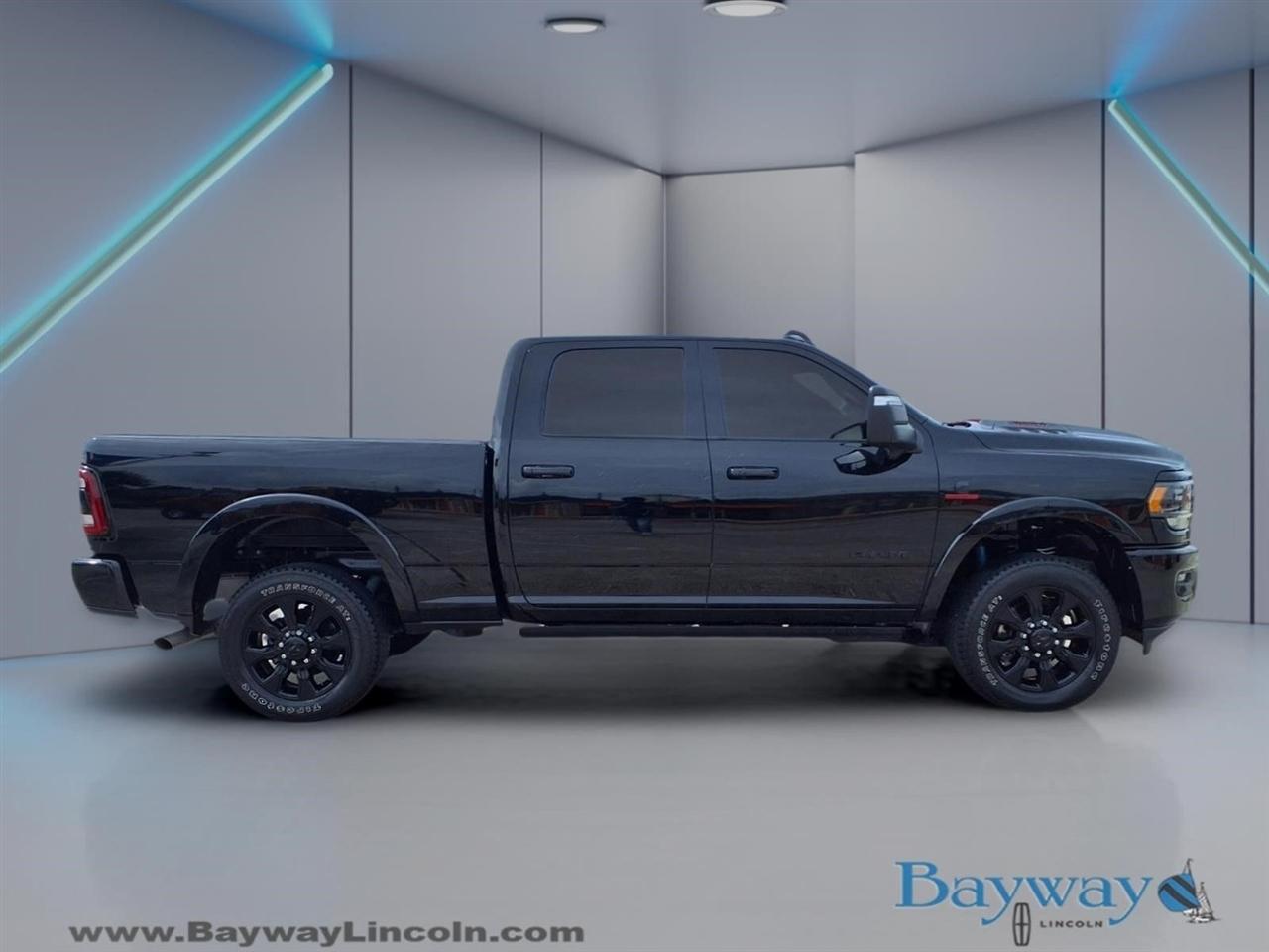 RAM 2500 Limited Crew Cab SWB 4WD 2024