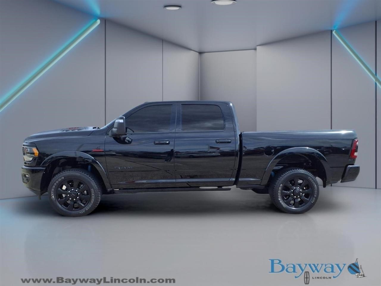 RAM 2500 Limited Crew Cab SWB 4WD 2024