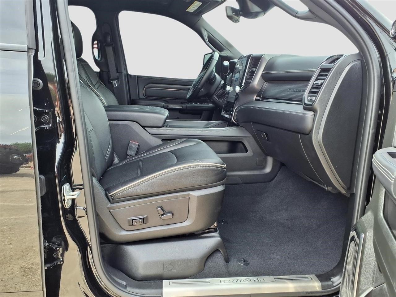 RAM 2500 Limited Crew Cab SWB 4WD 2024