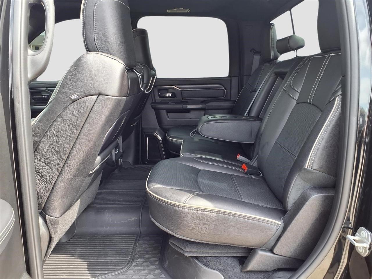 RAM 2500 Limited Crew Cab SWB 4WD 2024