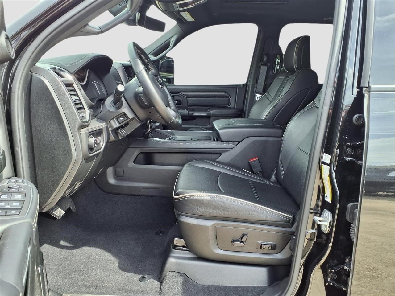 RAM 2500 Limited Crew Cab SWB 4WD 2024