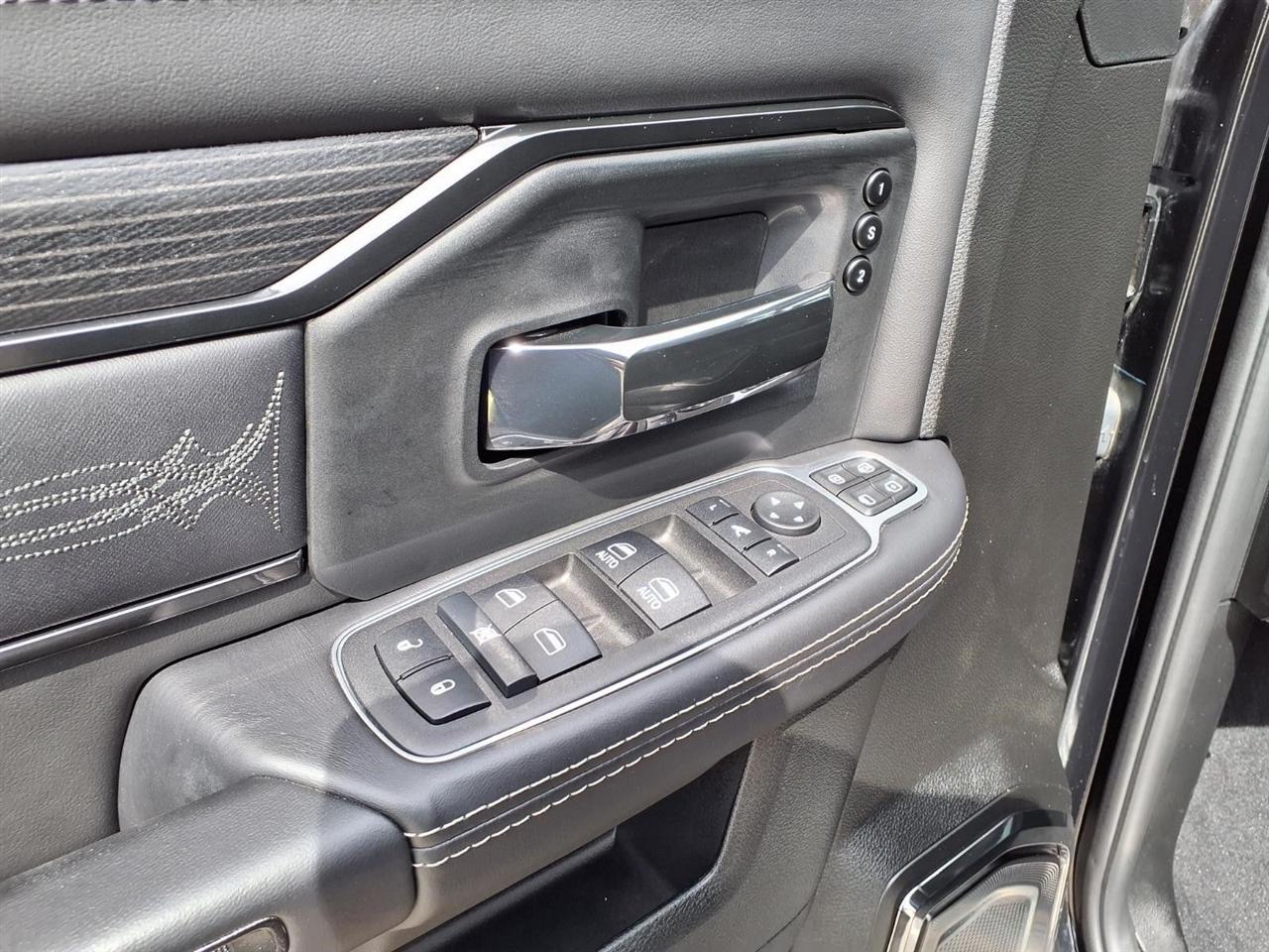 RAM 2500 Limited Crew Cab SWB 4WD 2024