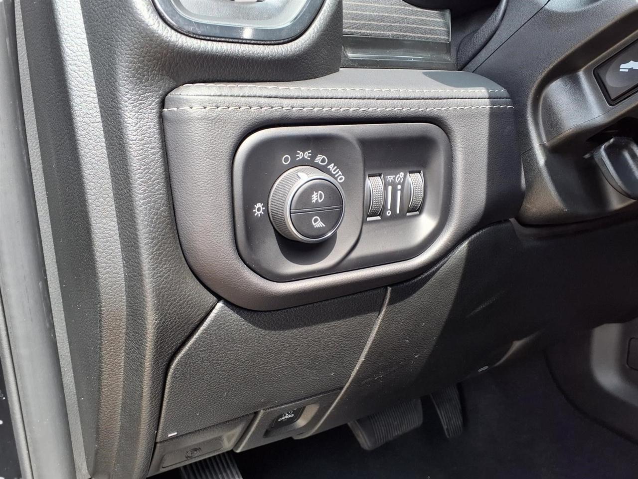 RAM 2500 Limited Crew Cab SWB 4WD 2024