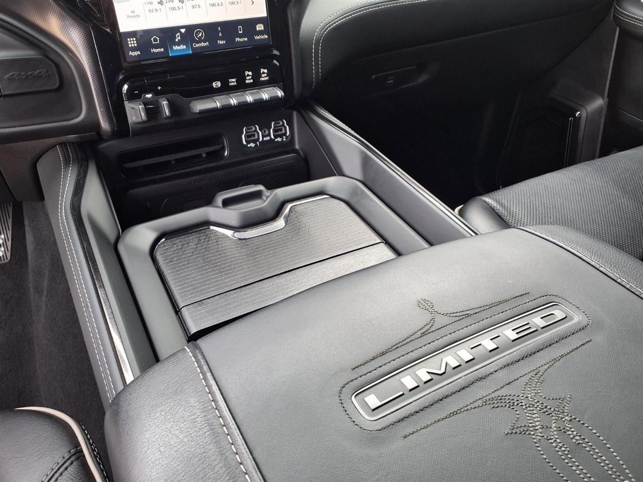 RAM 2500 Limited Crew Cab SWB 4WD 2024