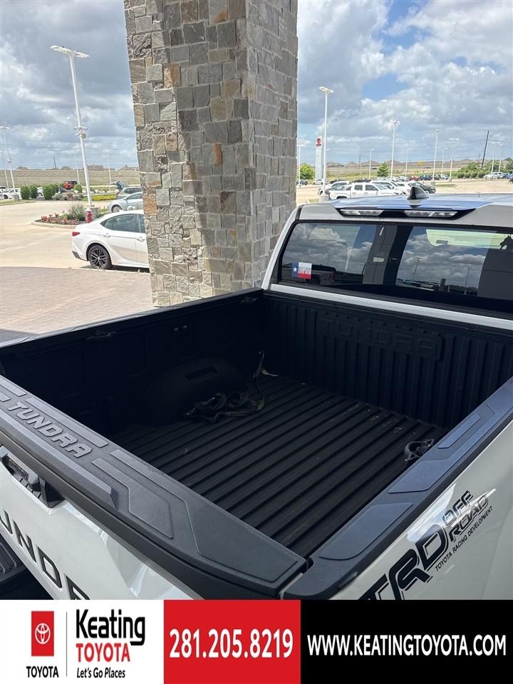 Toyota Tundra SR5 CrewMax 2WD 2024