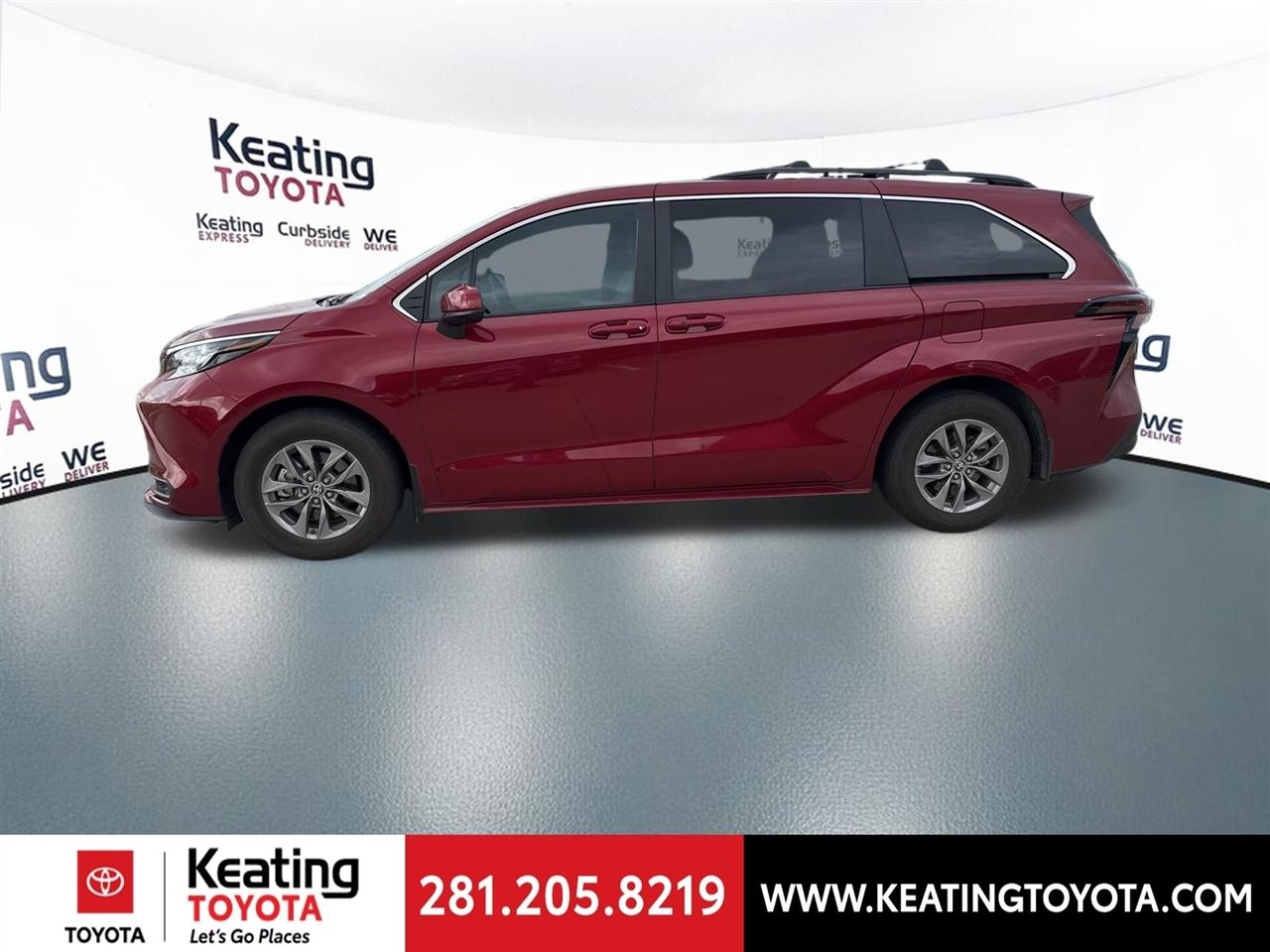 Toyota Sienna LE 8-Passenger 2025