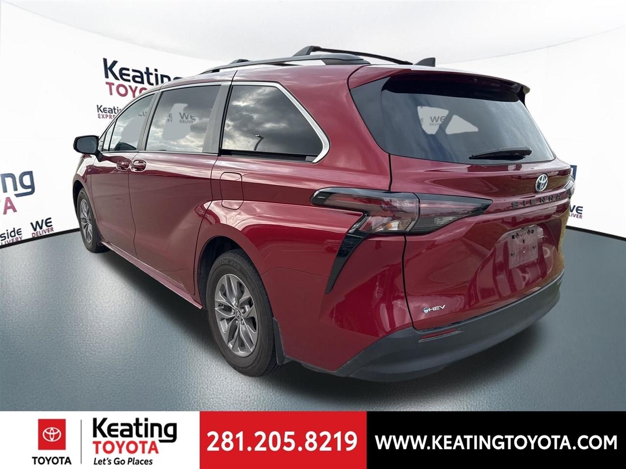 Toyota Sienna LE 8-Passenger 2025