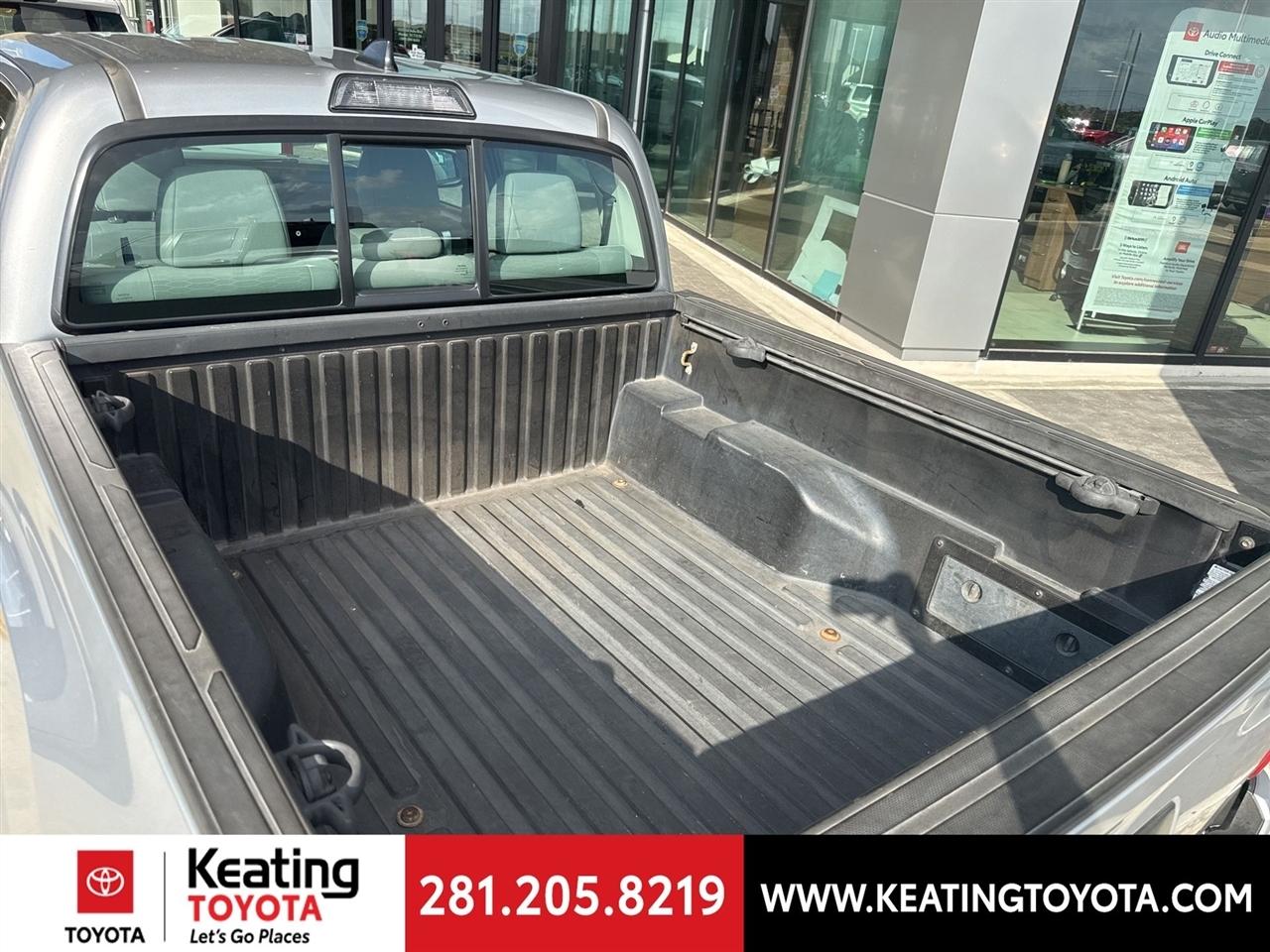 Toyota Tacoma SR5 Double Cab Long Bed I4 6AT 2WD 2017