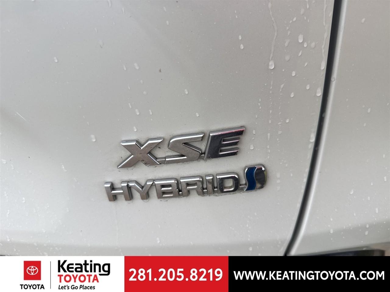 Toyota RAV4 Hybrid XLE 2020
