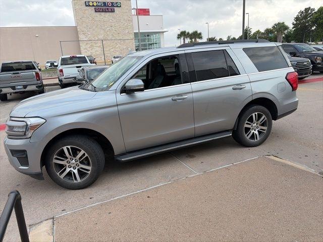 Ford Expedition XLT 2023