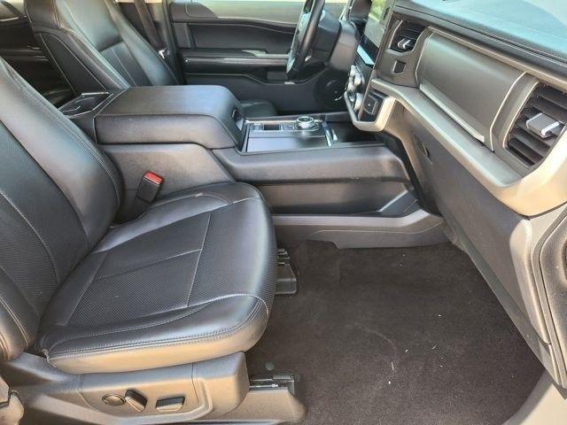 Ford Expedition XLT 2023