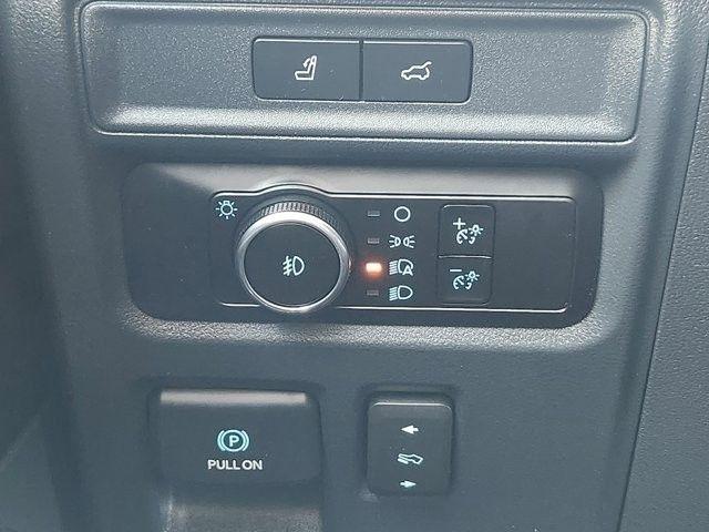 Ford Expedition XLT 2023