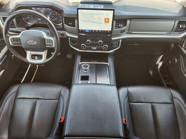 Ford Expedition XLT 2023
