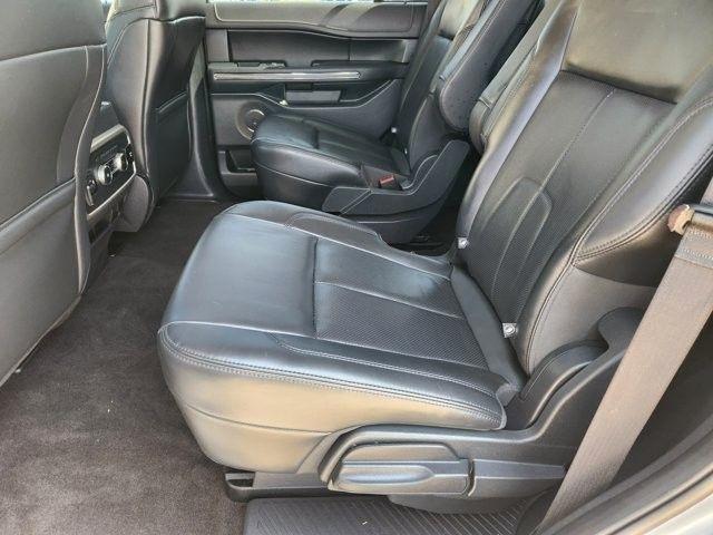 Ford Expedition XLT 2023