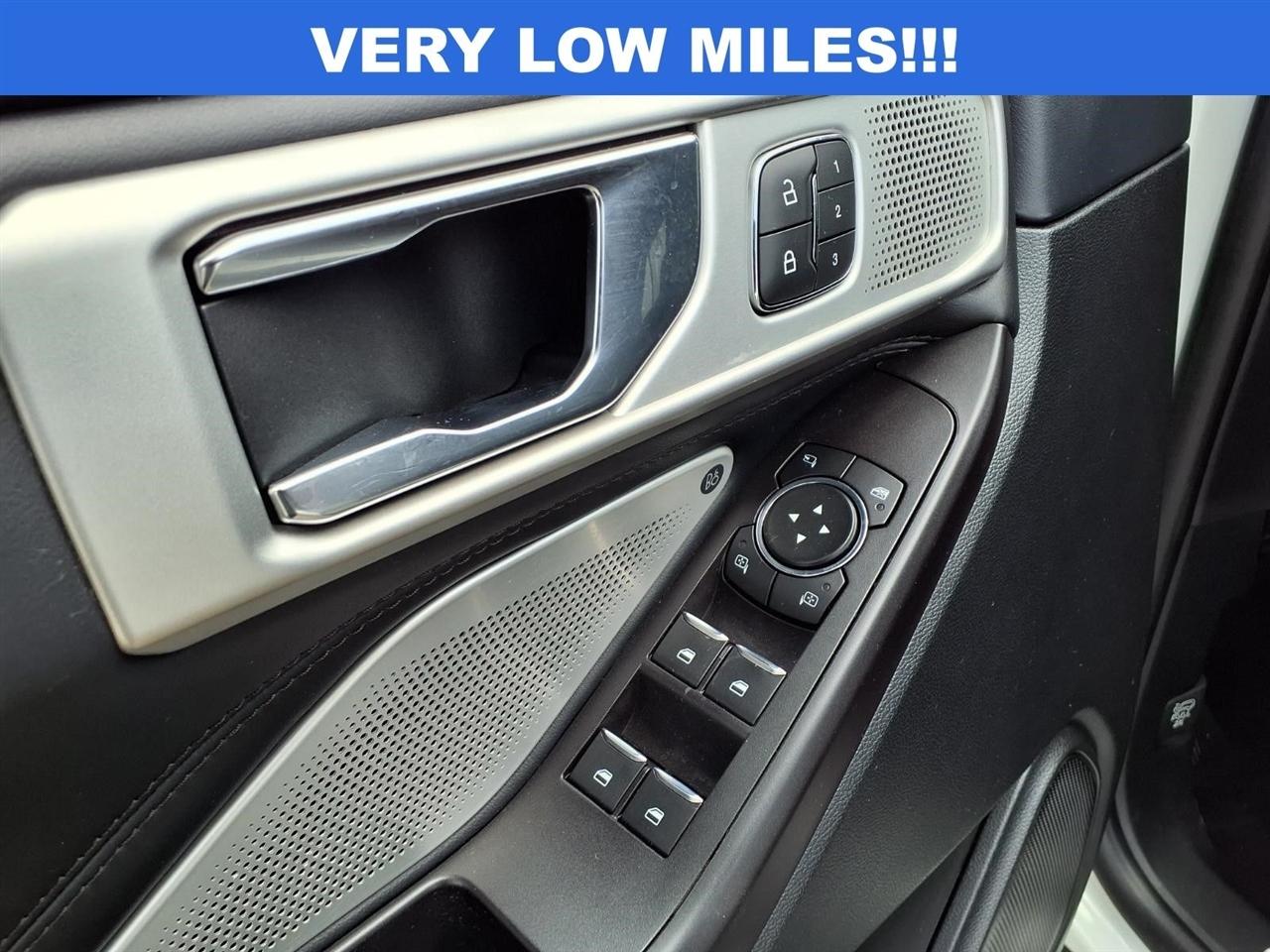 Ford Explorer Platinum AWD 2020