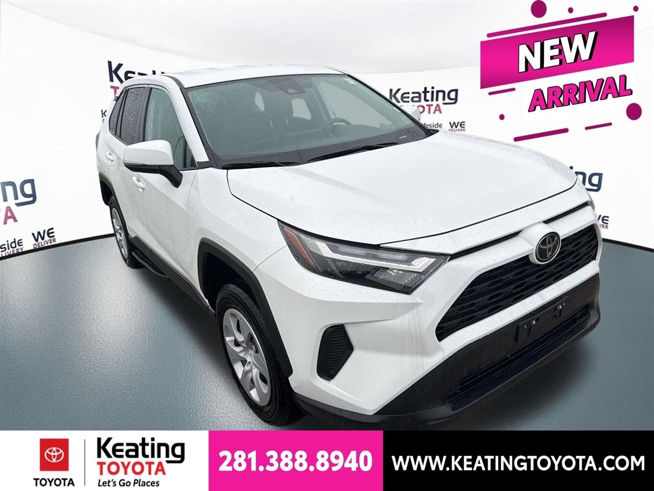 Toyota RAV4 LE 2025