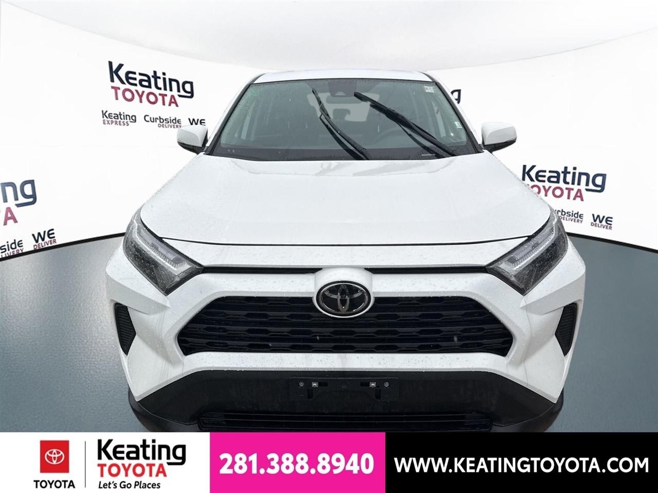 Toyota RAV4 LE 2025