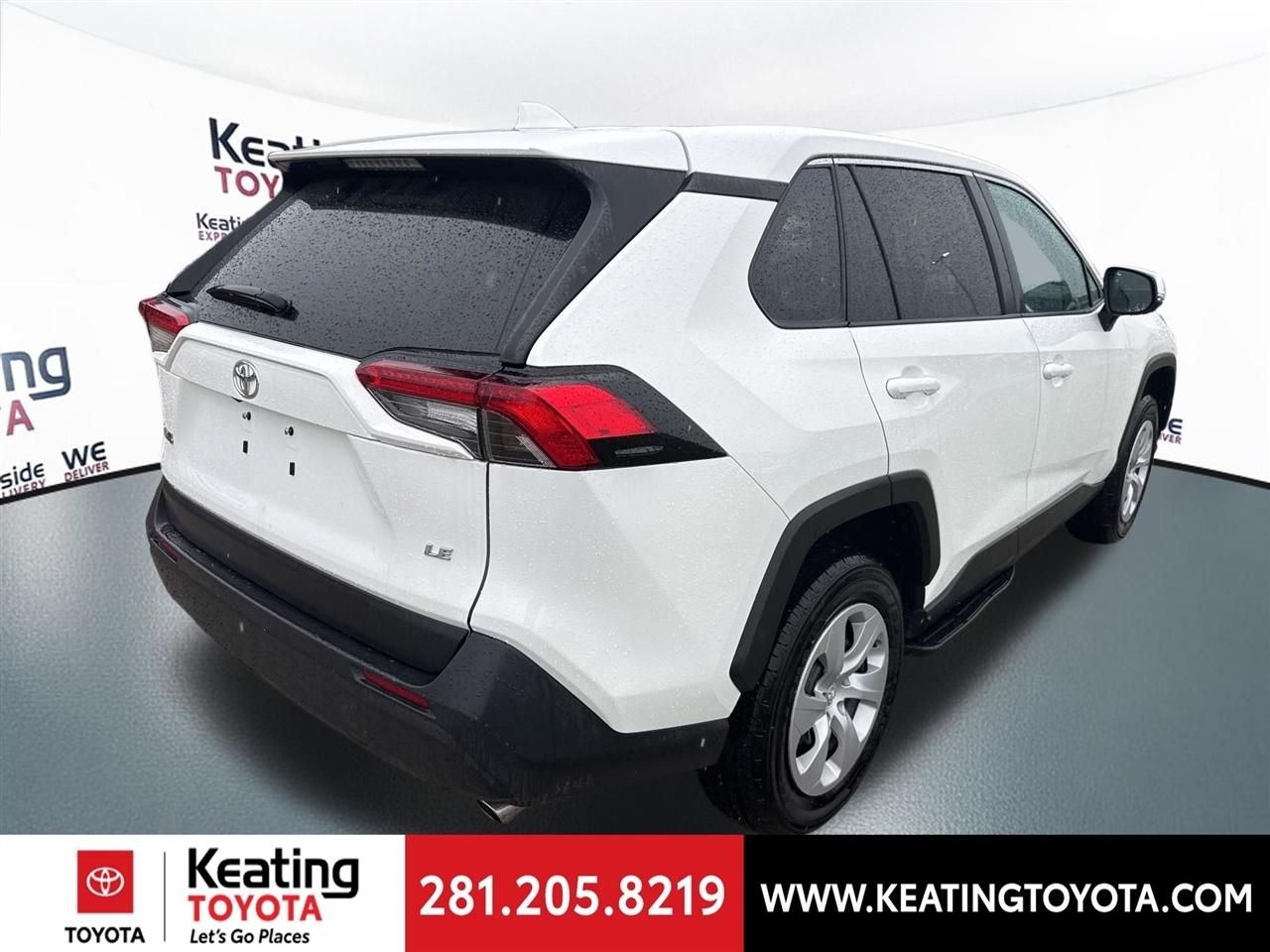 Toyota RAV4 LE 2025