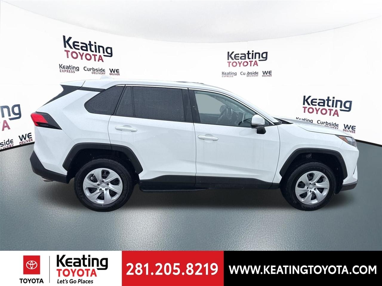 Toyota RAV4 LE 2025