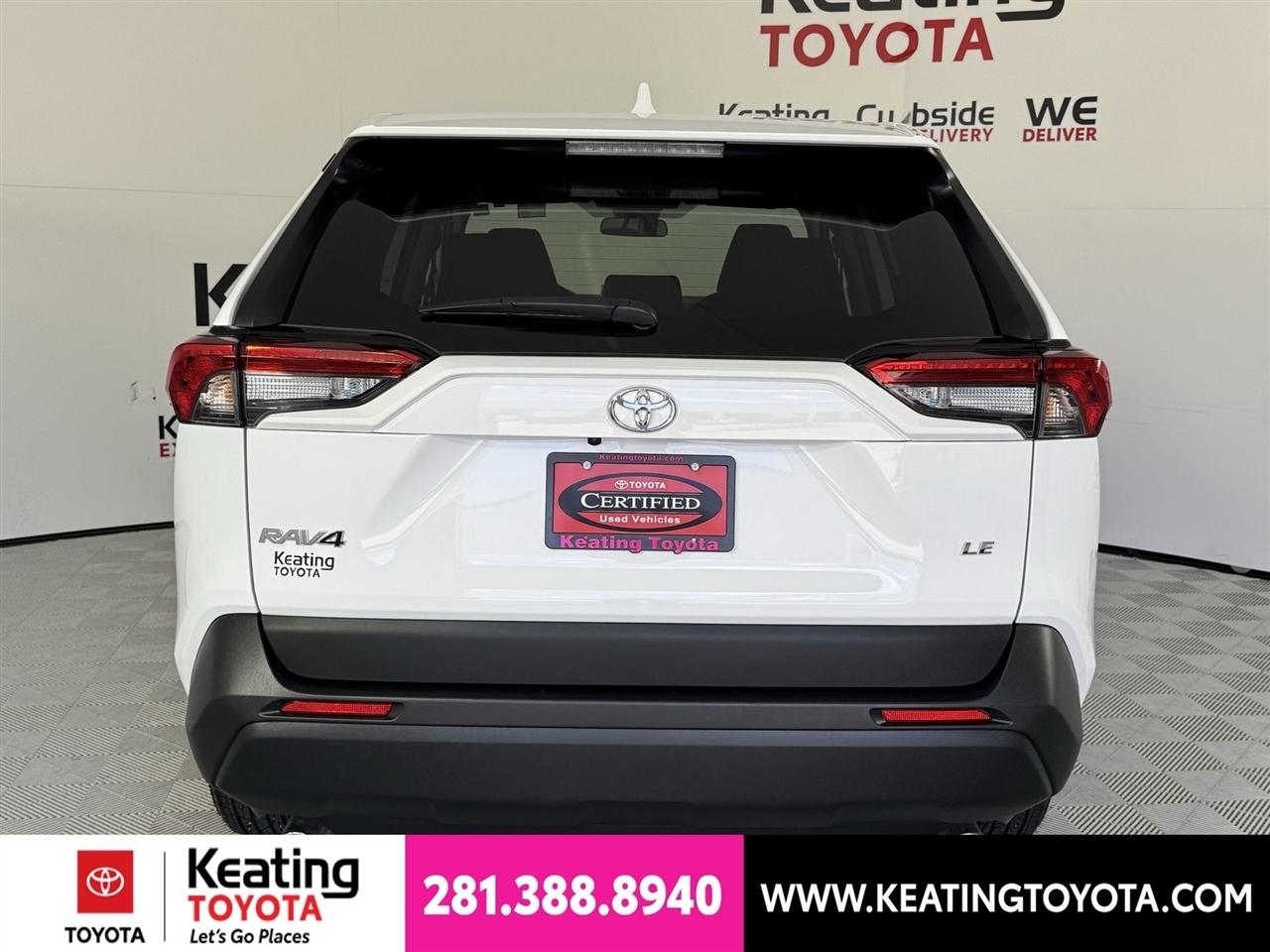 Toyota RAV4 LE 2025