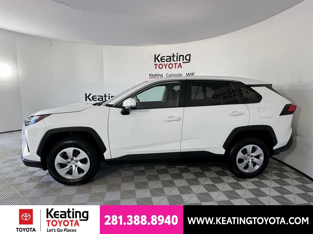 Toyota RAV4 LE 2025