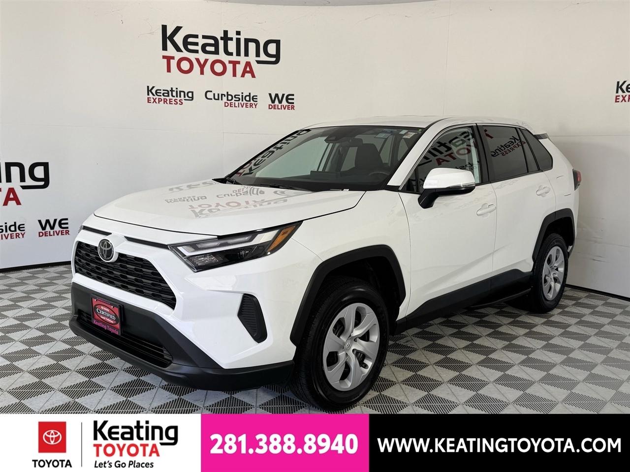 Toyota RAV4 LE 2025