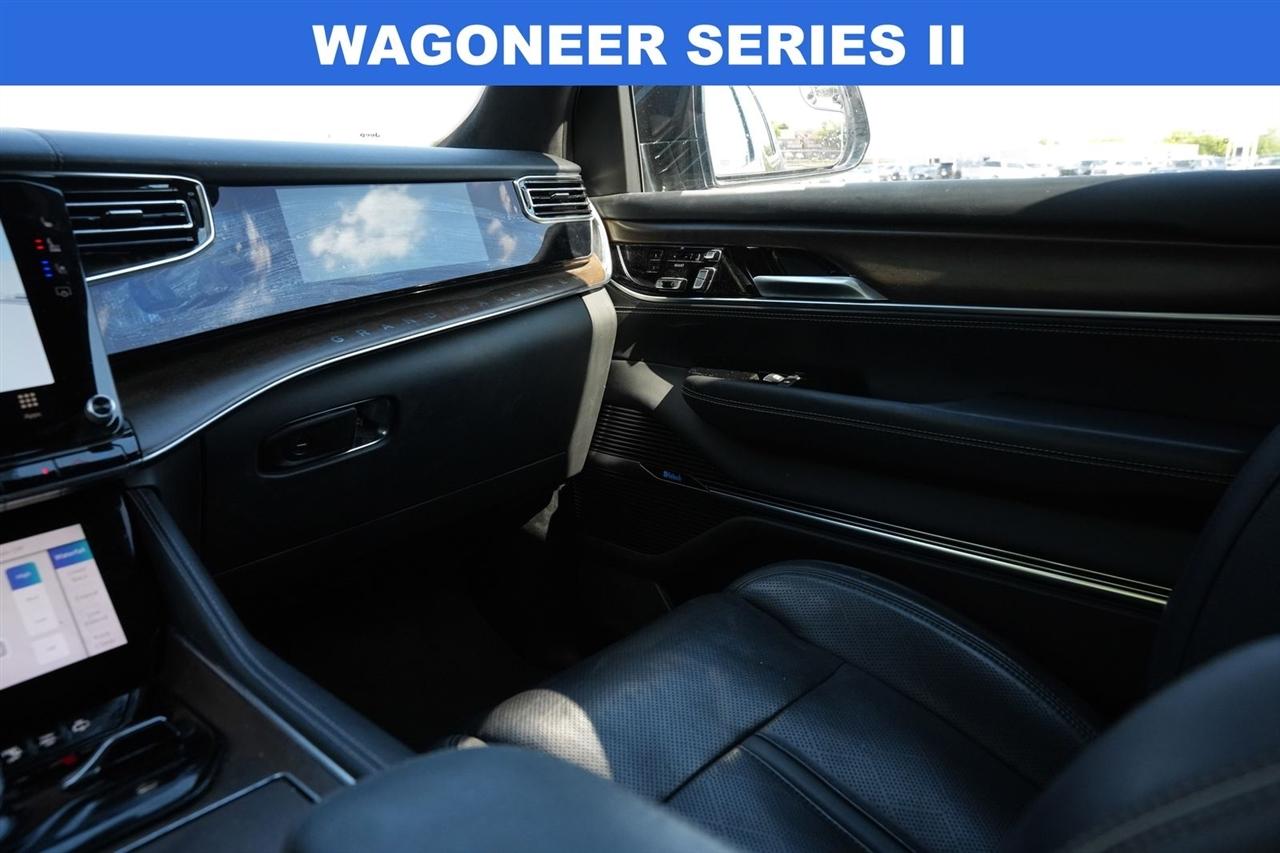 Jeep Grand Wagoneer Series II 4WD 2022
