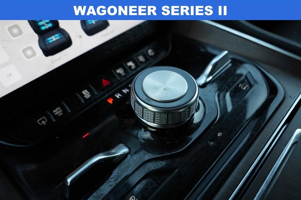 Jeep Grand Wagoneer Series II 4WD 2022