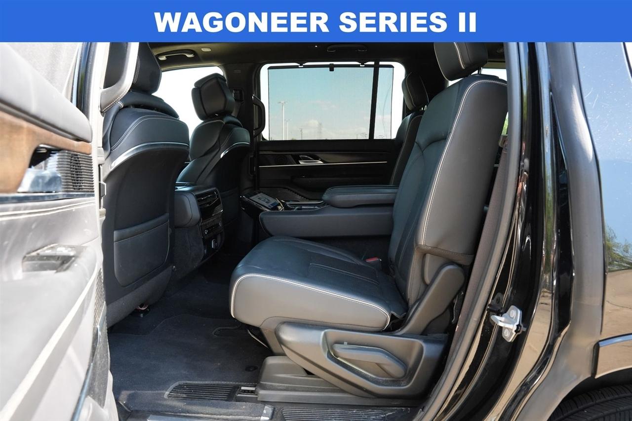 Jeep Grand Wagoneer Series II 4WD 2022