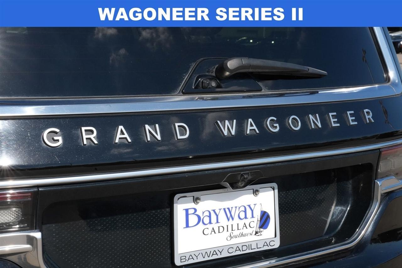 Jeep Grand Wagoneer Series II 4WD 2022