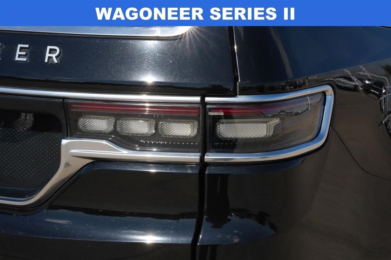 Jeep Grand Wagoneer Series II 4WD 2022