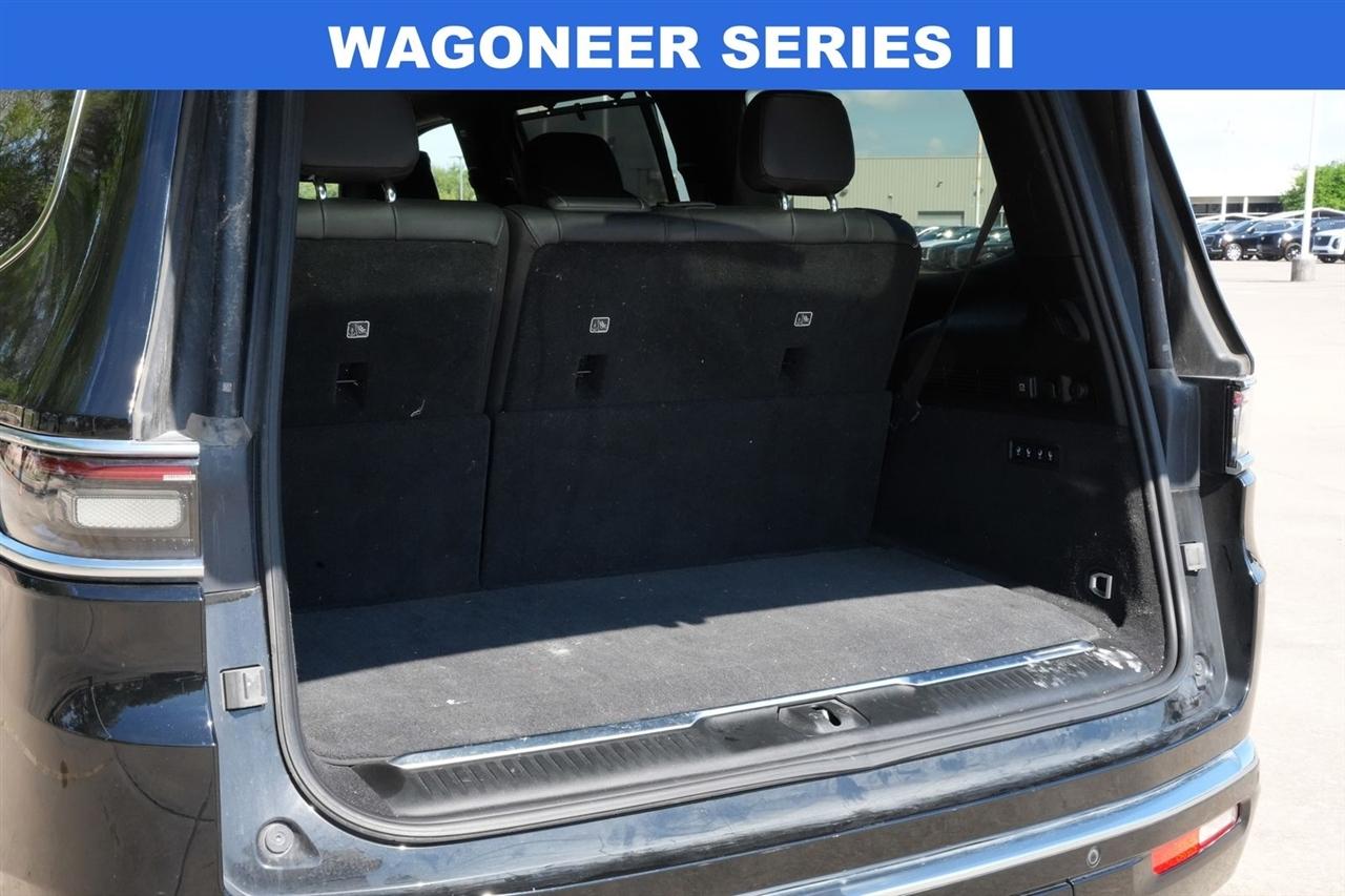 Jeep Grand Wagoneer Series II 4WD 2022