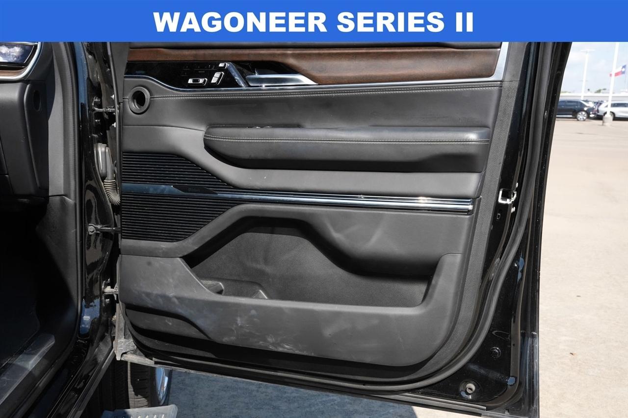 Jeep Grand Wagoneer Series II 4WD 2022