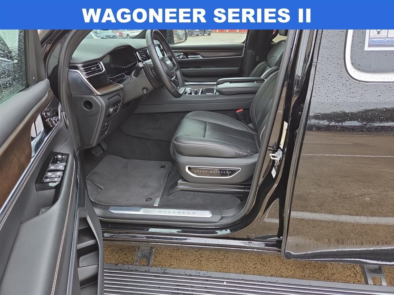 Jeep Grand Wagoneer Series II 4WD 2022