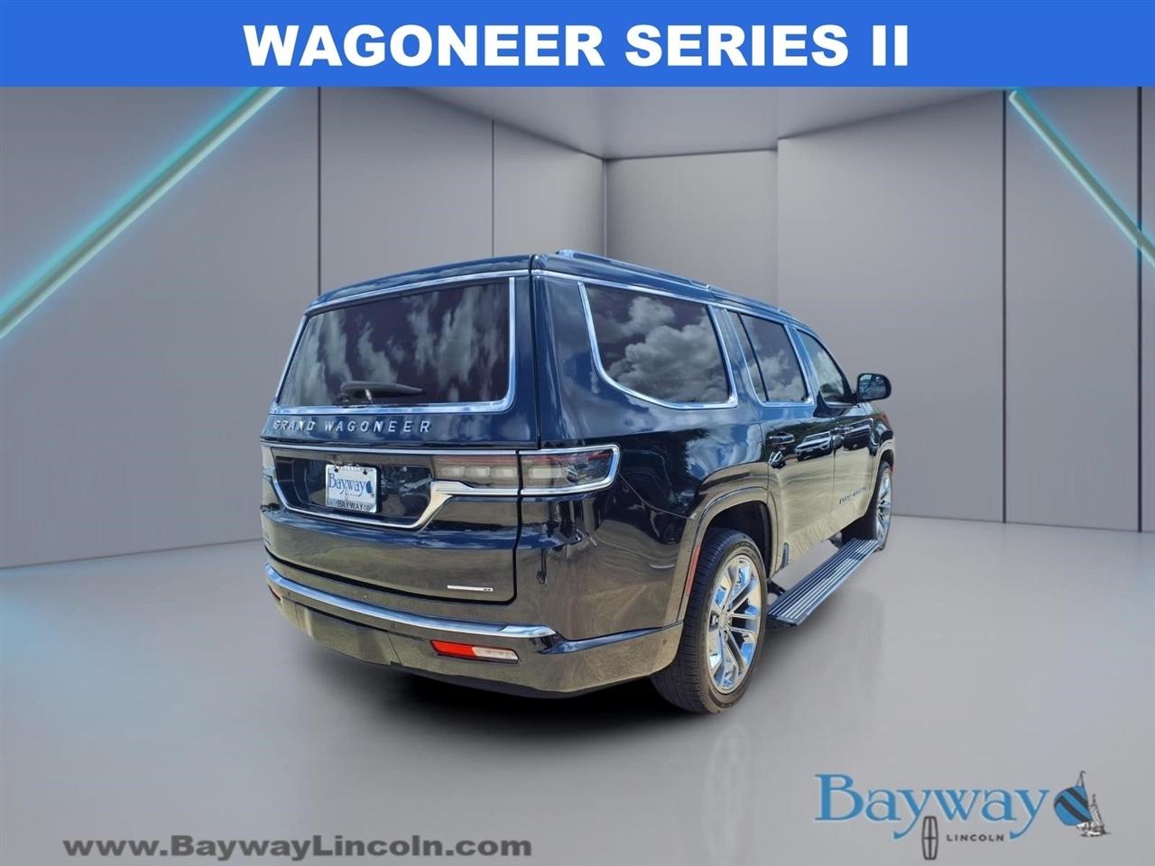 Jeep Grand Wagoneer Series II 4WD 2022